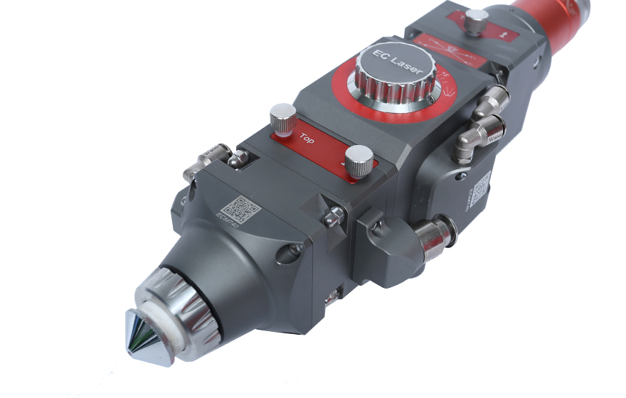 激光切割頭這樣切割帶膜板材？